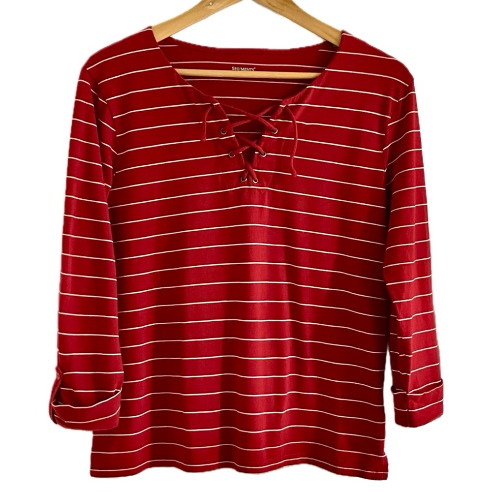 Sz.L-Striped Top and V-Neck Tie Top